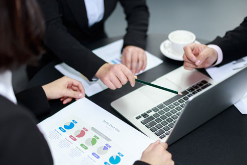 安心便捷,全国直达 四川轿车托运服务提供商为您提供专业安全的轿车运输服务,覆盖全国各地,让您的爱车安全快捷送到目的地。